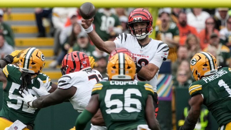 Joe Flacco and the Bengals look to avoid a letdown when they host the winless Jets